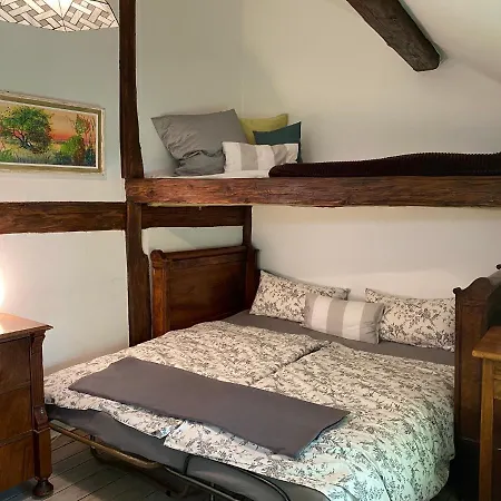 Romantisches Gaestezimmer - Zentralgelegen