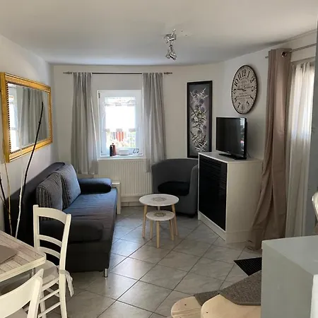 Appartement Romantisches Gaestezimmer - Zentralgelegen Wehrheim