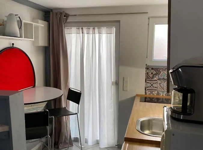 Romantisches Gaestezimmer - Zentralgelegen Apartamento *